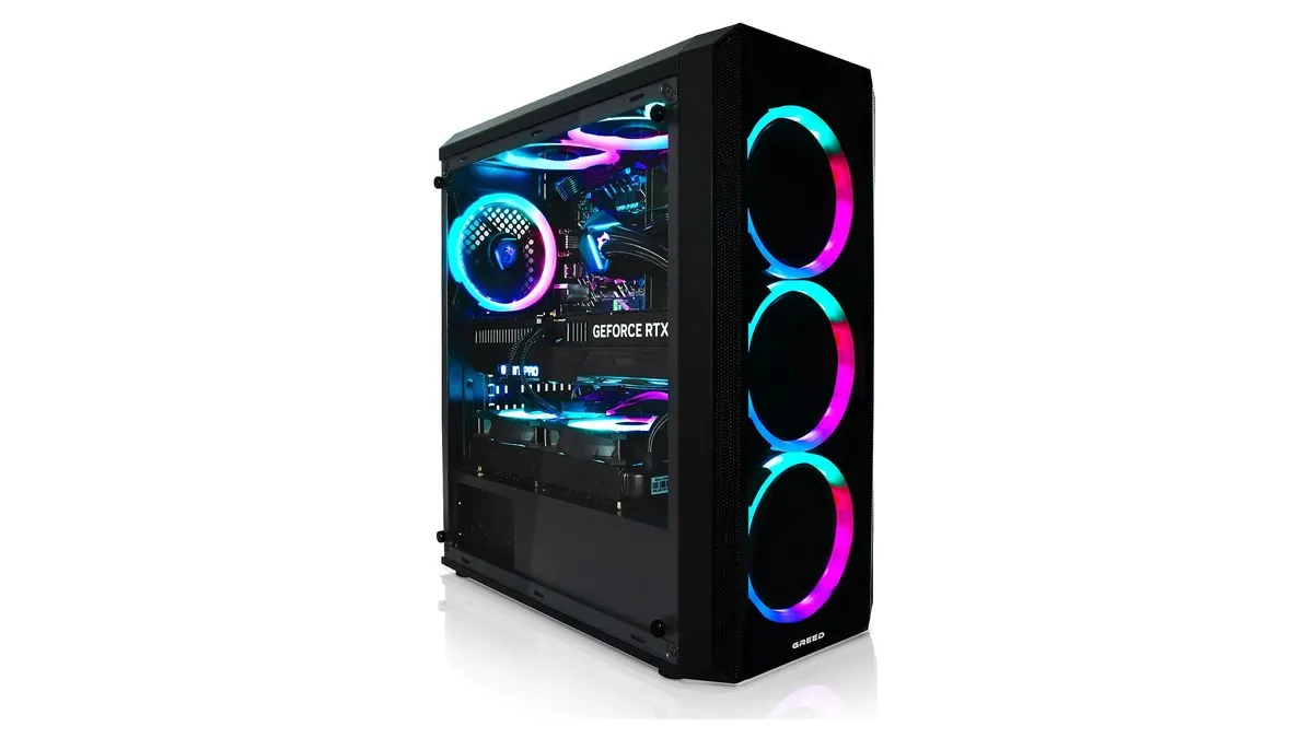 Der Greed MK2 Pro Intel Gaming-PC vor weißem Hintergrund.