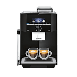 Ein schwarzer Siemens Kaffeevollautomat mit zwei gefüllten Kaffee Gläsern darunter.