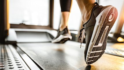 laufband_schuhe_training