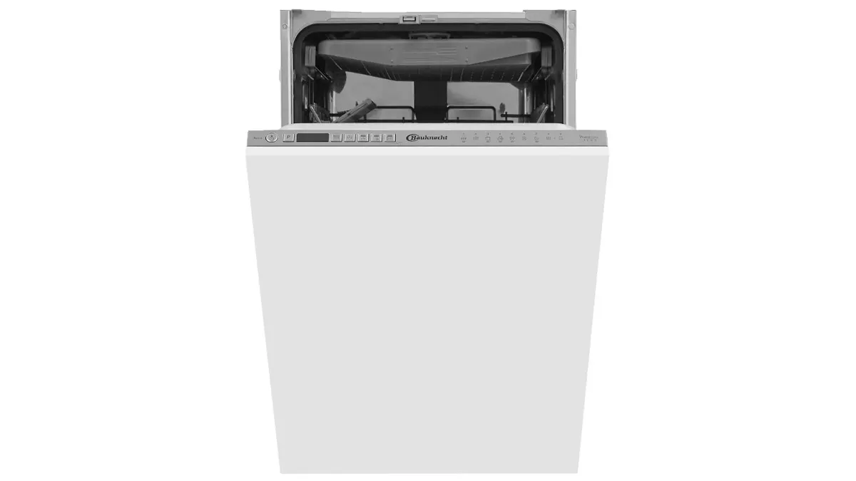 Der Geschirrspüler Bauknecht BSIO 3035 PFE X mit geöffneter Tür vor weißem Hintergrund.