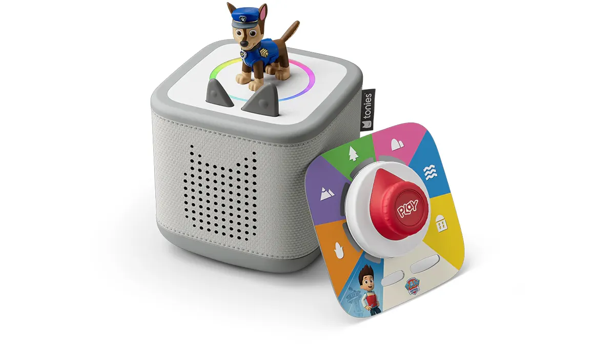 Die mondgraue Toniebox 2 mit Paw-Patrol-Tonie und dem Controller für Tonieplay.