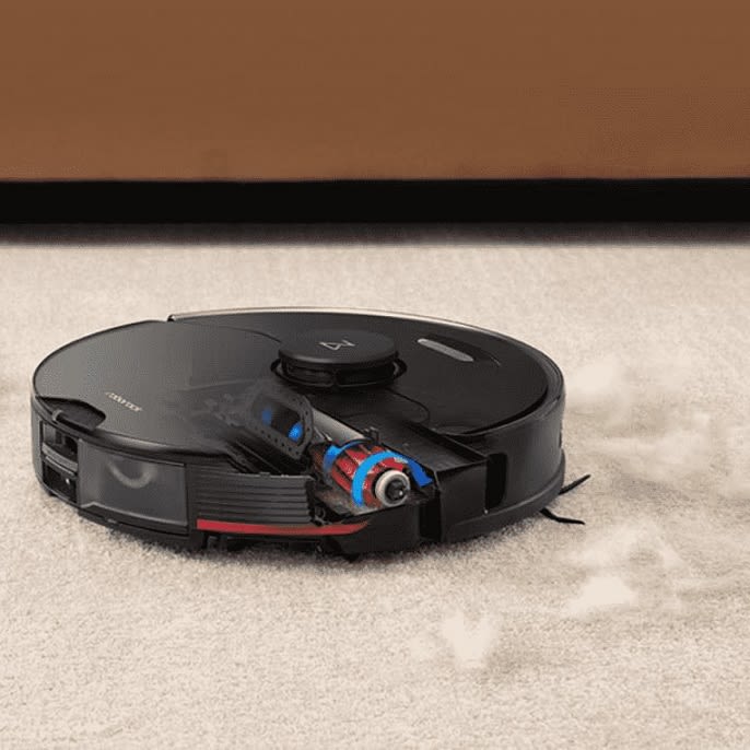 ROBOROCK S7 MaxV Saugroboter Animation des Inneren auf einem Teppich
