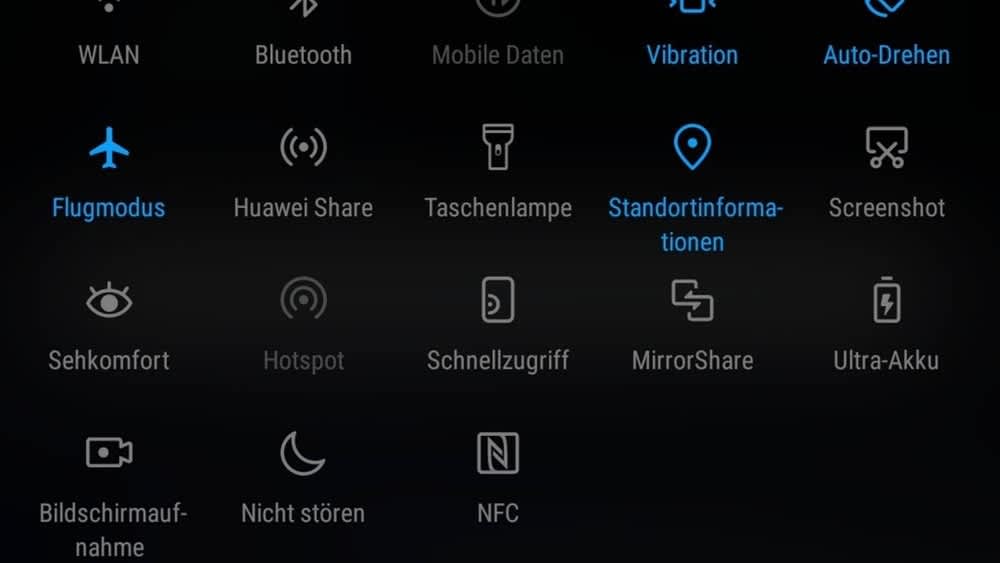 Die Menü-Einstellungen eines Huawei-Smartphones zeigen u. a. einen aktivierten Flugmodus.