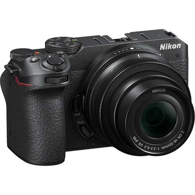 NIKON Nikon Z30 Kit Systemkamera mit Objektiv 16-50 mm, 7,5 cm Display Touchscreen, WLAN Eine schwarze Nikon-Kamera mit Objektiv und verschiedenen Tasten ist auf einem weißen Hintergrund abgebildet.
