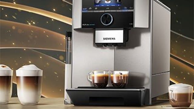 Máy pha cà phê hoàn toàn tự động EQ.9 s300 của Siemens - để thưởng thức thuần túy.