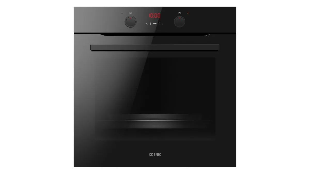 Der Backofen KOENIC KBO 341 B A vor weißem Hintergrund.