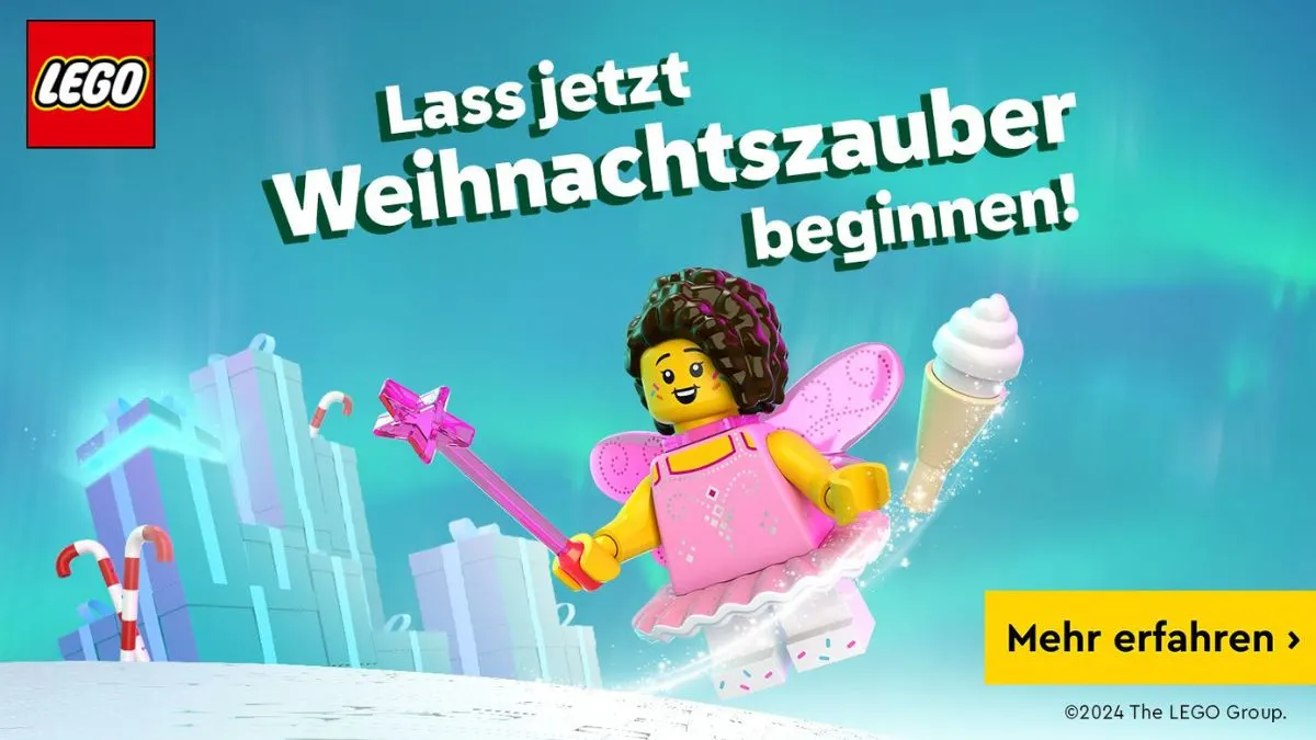 Lego-Werbung mit Geschenken, Zuckerstangen und einer Lego-Figur mit rosa Feenflügeln und Zauberstab vor blauem Hintergrund. Text: "Lass jetzt Weihnachtszauber beginnen!"