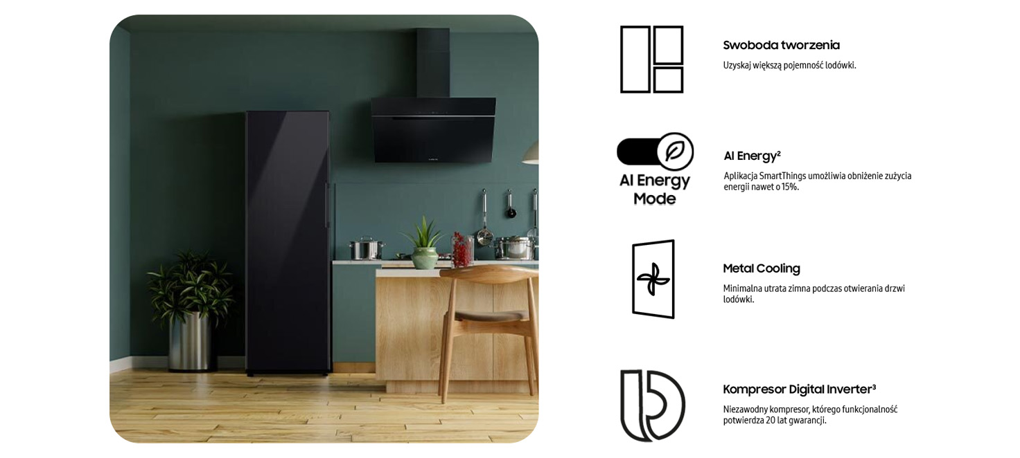 Lodówka obok rośliny w kuchni z drewnianym stołem i czarnym okapem na tle ściany. Po prawej grafiki.