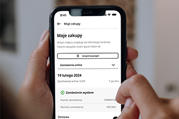 Ekran smartfona pokazuje aplikację "Moje zakupy" z listą transakcji datowanych na 19 lutego 2024. Widoczny jest status "Zamówienie wysłane".