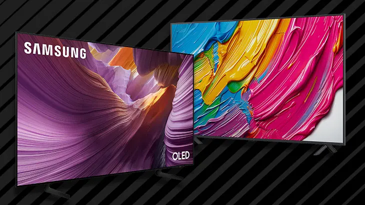 Dwa telewizory na czarnym w paski tle.