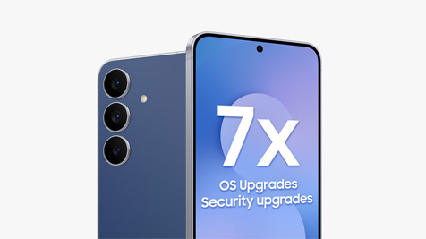 Smartfon z informacją na tapecie o siedmioletniej aktualizacji zabezpieczeń