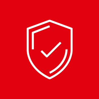Biały symbol tarczy z symbolem zaznaczenia na czerwonym tle, wskazujący na bezpieczeństwo lub potwierdzenie.