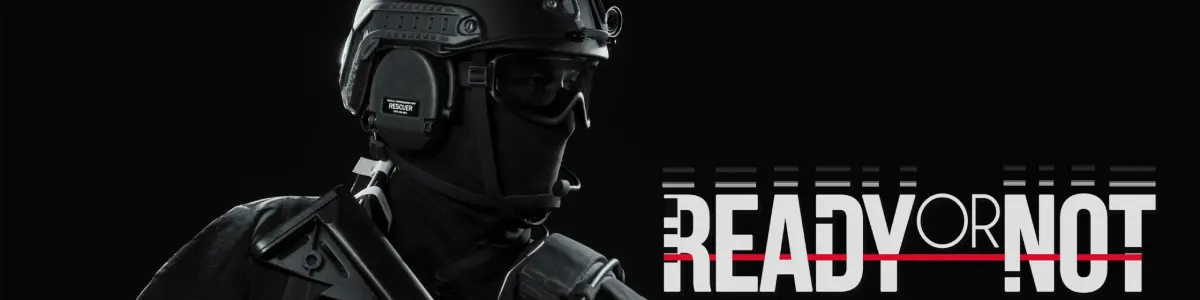 Człowiek w hełmie taktycznym obok napisy Ready or Not, czarne tło