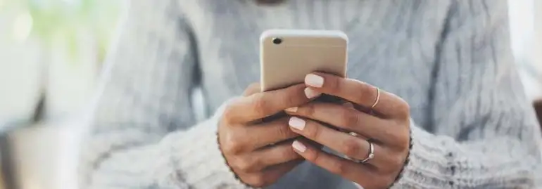 Czarny ekran w telefonie – jak go naprawić?