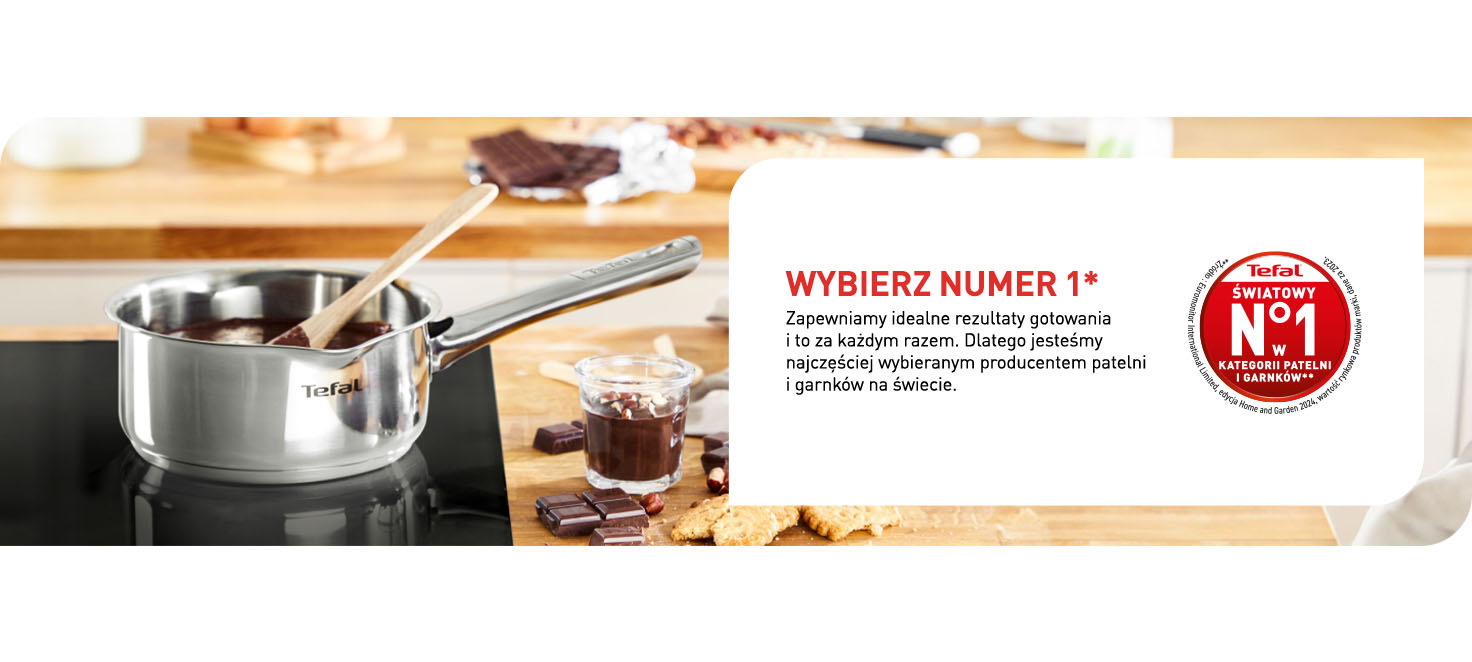 Metalowy rondel Tefal z drewnianą łyżką na płycie. Obok czekolada, deser w szklance i logo Tefal z napisem "Wybierz numer 1".