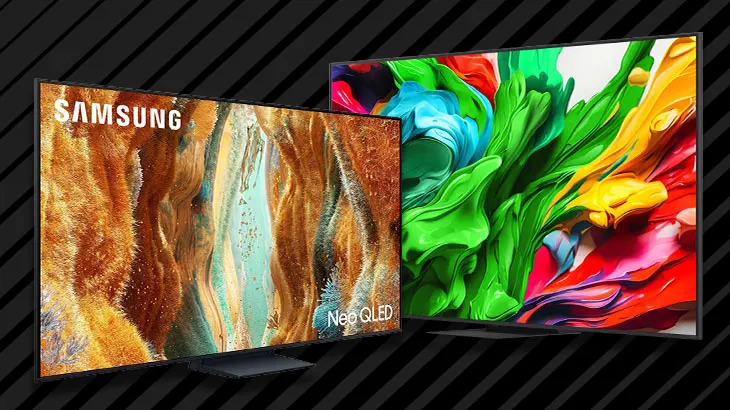 Dwa telewizory na czarnym w paski tle.