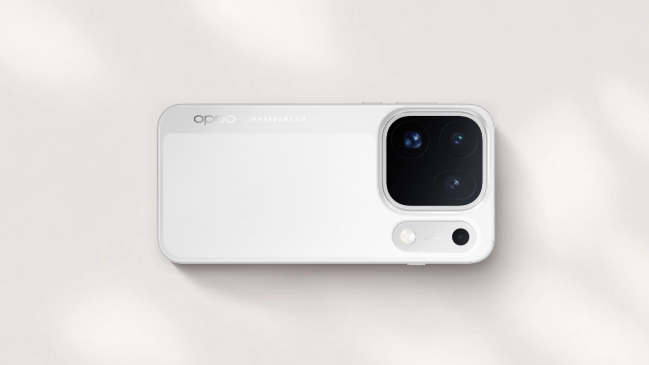 Smartfon OPPO tyłem