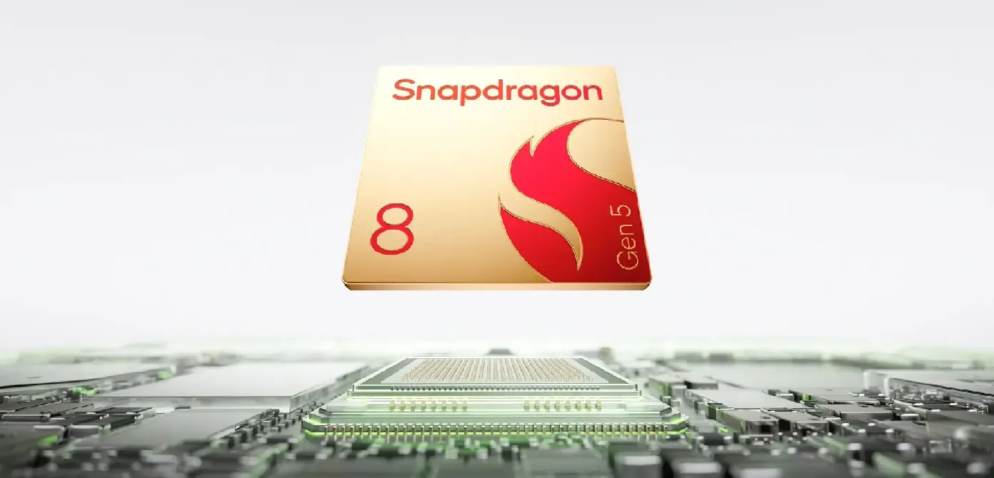 procesor snapdragon 8 unoszący się nad płytą główną
