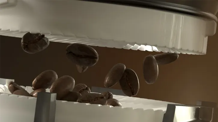 Kawa sypiąca się przez młynek Saeco