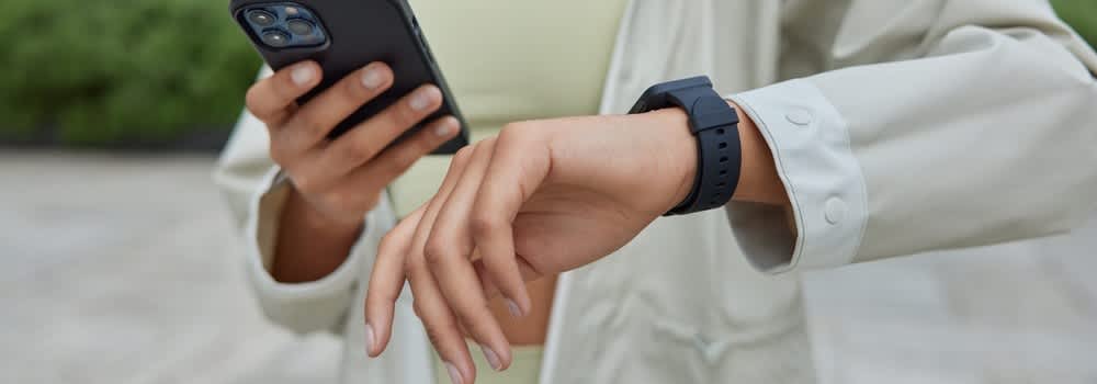 Jaki smartwatch do iPhone'a wybrać? Które są kompatybilne z iOS?