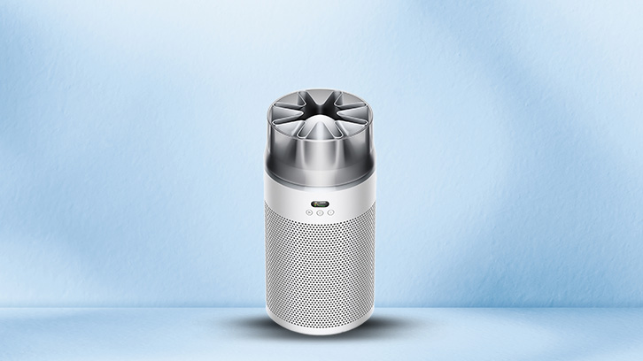Na niebieskim tle znajduje się DYSON HushJet Purifier Compact