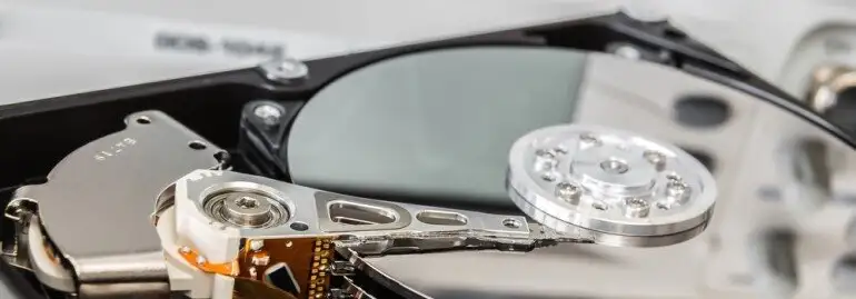 Klonowanie dysku – jak przenieść system z HDD na SSD i na odwrót?