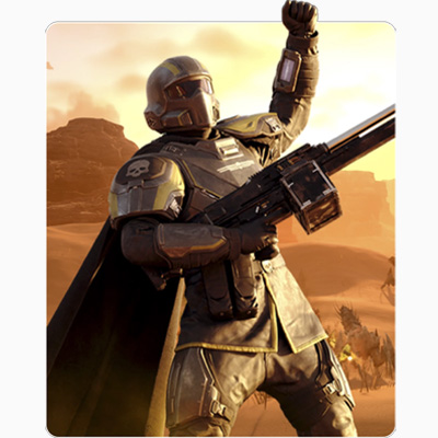 Na obrazie widoczna jest postać w hełmie i zbroi, trzymająca duży karabin. Postać stoi na pustyni, a w tle widać góry.