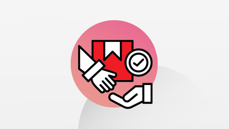 Dwie dłonie na różowym tle.