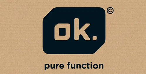 Logo "ok." w ciemnoniebieskim zaokrąglonym kwadracie, napis "pure function" poniżej, na beżowym tle.