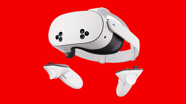 Na czerwonym tle widoczne białe gogle VR i dwa kontrolery do gier. Gogle mają cztery czarne czujniki.