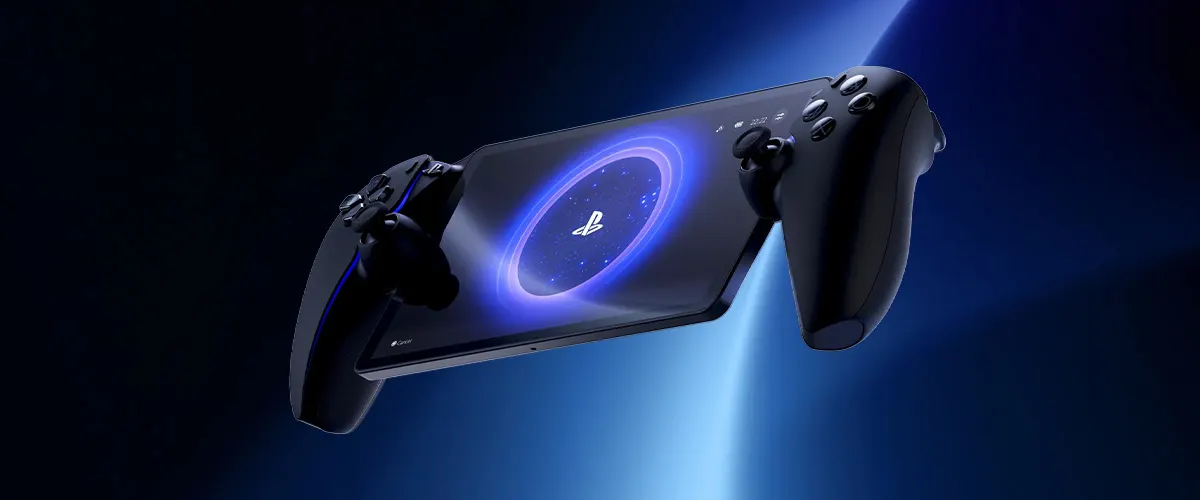 Czarny kontroler do gier z ekranem, na którym widnieje logo PlayStation, na ciemnoniebieskim tle.