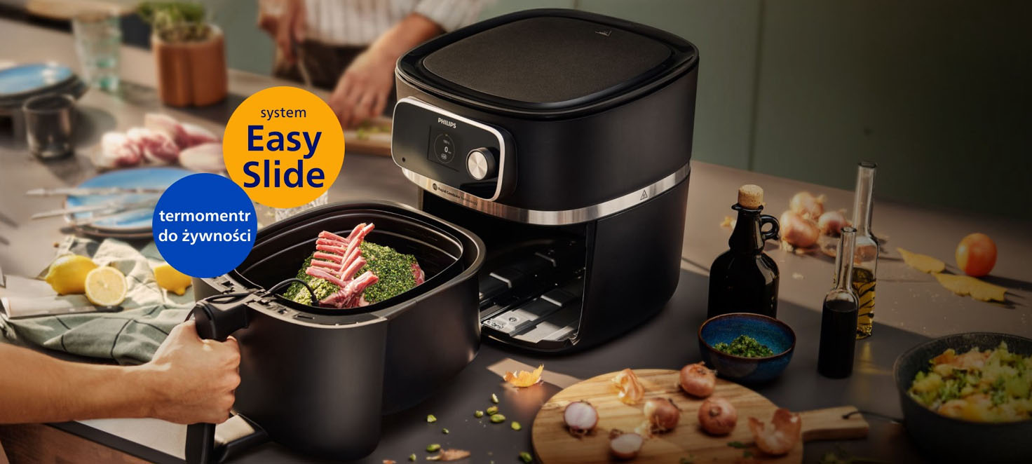 AirFryer z systemem Easy Slide, w którym przygotowane jest jedzenie