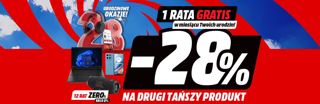 Urodzinowe okazje! W tle liczba 28 i telefon, słuchawki oraz dron. Napis -28% na drugi tańszy produkt. 1 rata gratis. Obok telewizor, smartfon, głośnik na czerwonym tle.