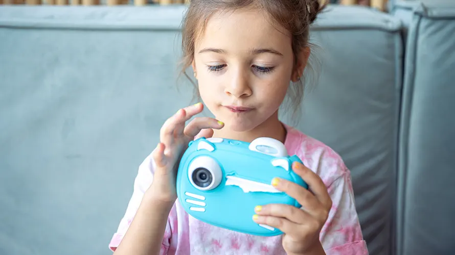 Jaki aparat fotograficzny dla dzieci kupić? - sklep MediaMarkt.pl