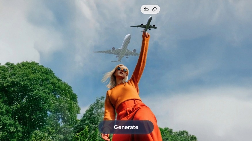 Funkcja generowanie obiektu - zdjęcie z ubraną na pomarańczowo dziewczyną i samolotem w tle.