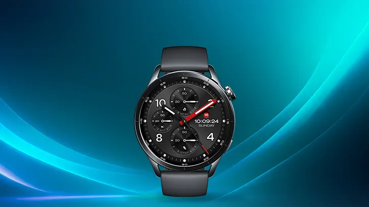 Smartwatch XIAOMI Watch S5 czarny na niebieskim tle.
