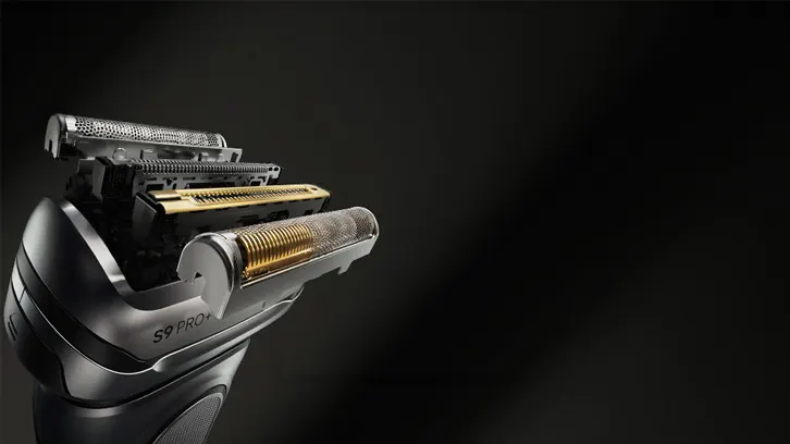 Golarka Braun na czarnym tle