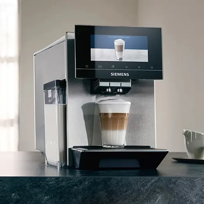 Ekspres EQ900, stojący na blacie