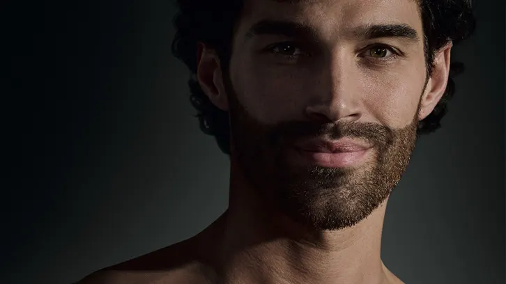 Mężczyzna z wystylizowaną brodą