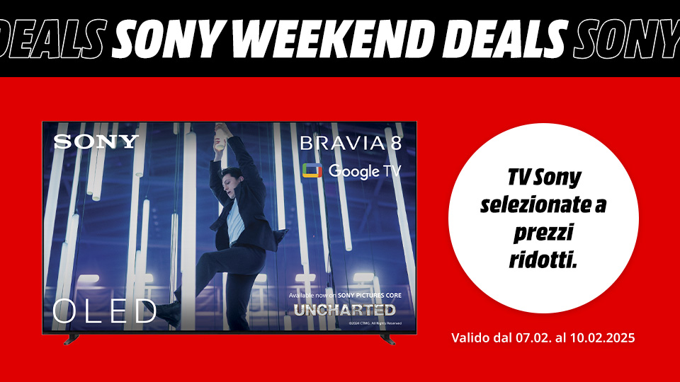 Sfondo rosso con testo nero "DEALS SONY WEEKEND". TV Sony Bravia con Google TV e promozione "TV Sony selezionate a prezzi ridotti".