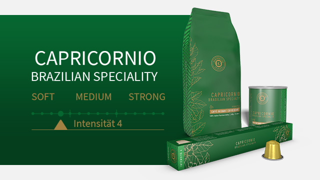 Eine grüne Produktreihe "Capricornio Brazilian Speciality" mit Kaffeebohnen, Kapseln und Dose auf einem hellen Hintergrund.