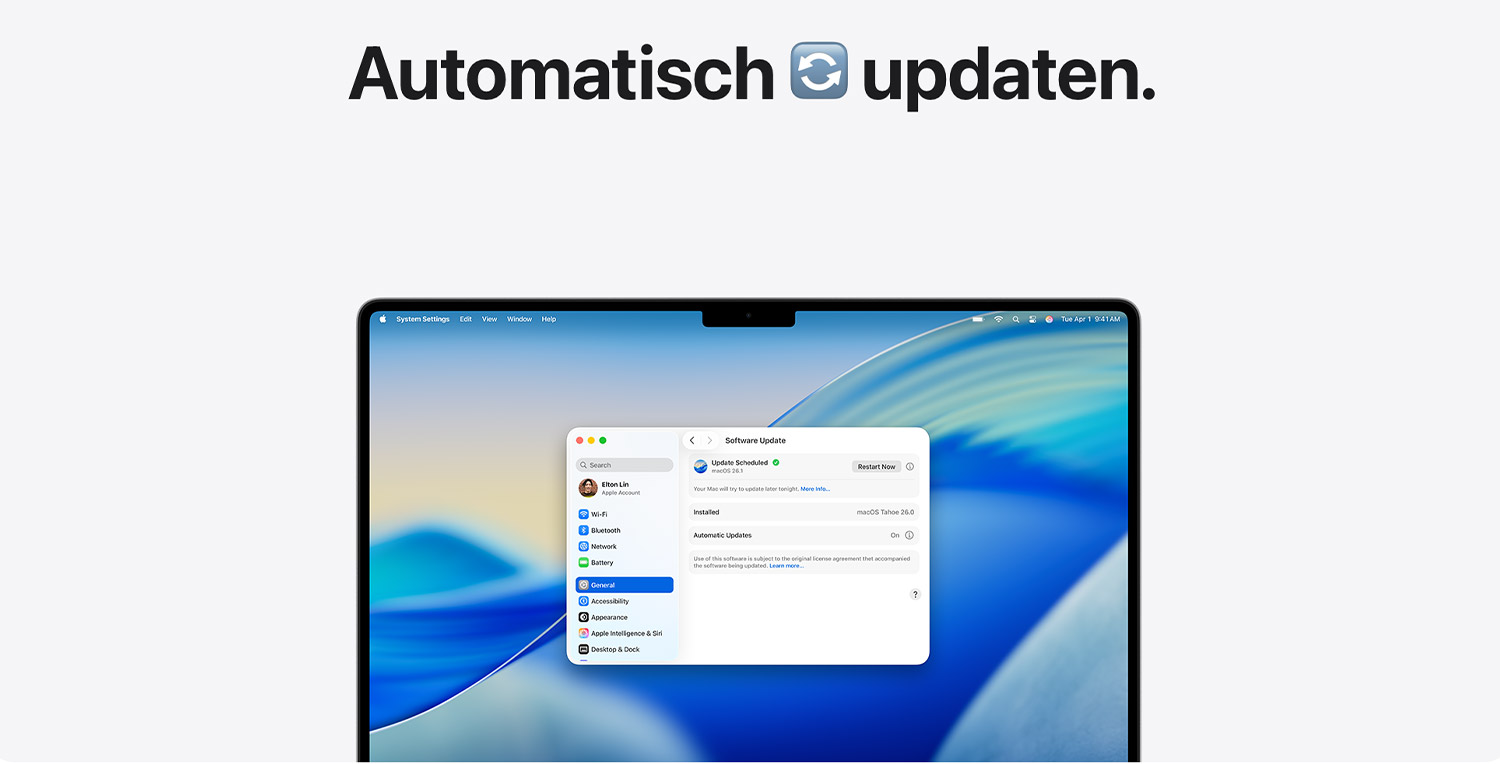 MacBook mit Systemeinstellungen für Software-Updates. Text: „Automatisch updaten.“