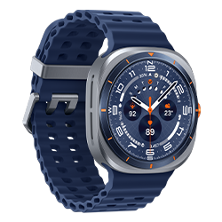 Blaue Smartwatch mit Ziffernblatt, auf dem die Uhrzeit, das Datum und zwei weitere Daten angezeigt werden. Die Uhr ist auf weißem Hintergrund.