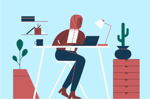 Eine Person mit Kopftuch sitzt an einem Schreibtisch mit Laptop, Lampe und Pflanzen auf hellblauem Hintergrund.