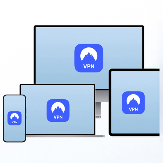 VPN-App auf Smartphone, Laptop, Tablet und Desktop angezeigt; Schutz auf mehreren Geräten.