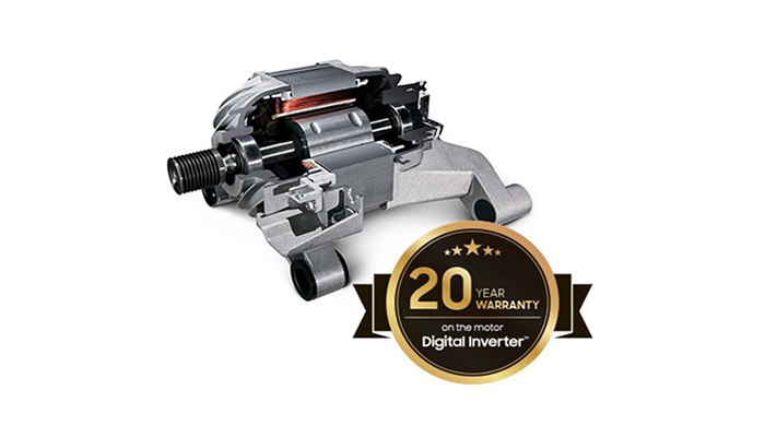 Ein silberfarbener Motor mit einem schwarzen Getriebe und einem runden, schwarzen 20-Jahres-Garantieaufkleber auf weißem Hintergrund.