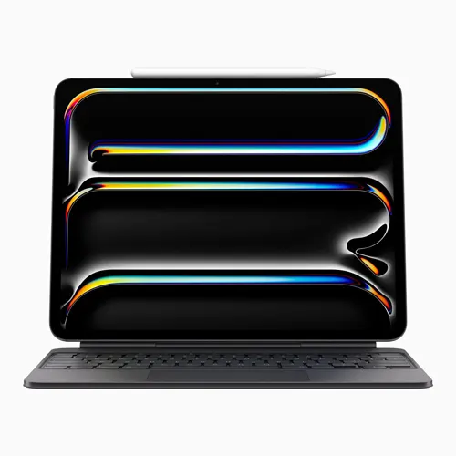 Tablet nero con tastiera e pennino. Lo schermo mostra linee luminose orizzontali su sfondo scuro.