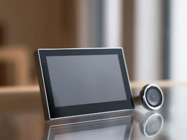 Spioncini e Videocitofoni smart