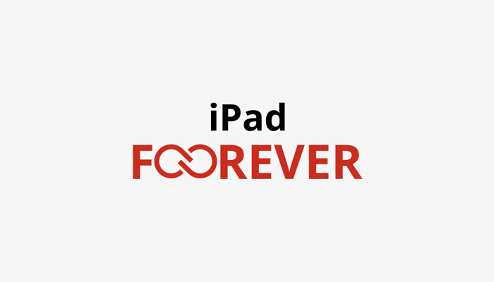 Testo su sfondo bianco con la scritta "iPad" sopra "FOREVER" in rosso con il simbolo dell'infinito.