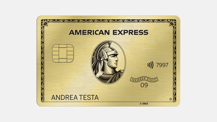Carta American Express dorata con chip, logo, numero, nome "Andrea Testa" e immagine di profilo romano.